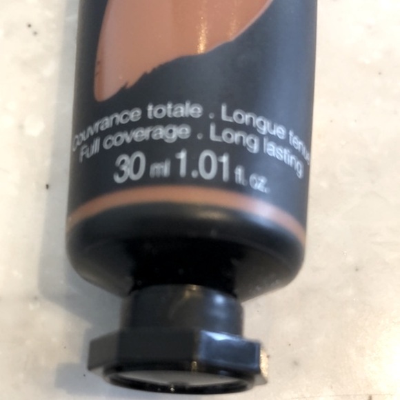 Sephora 53 Dark Caramel Matte Perfection Foundation 30 ML NEW - Picture 3 of 5